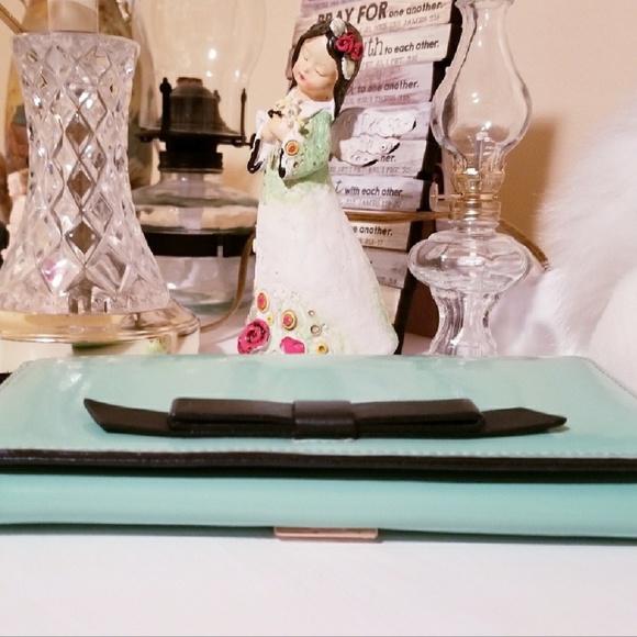 💜 SOLD 💗Auth Kate Spade Wallet - Picture 2 of 6